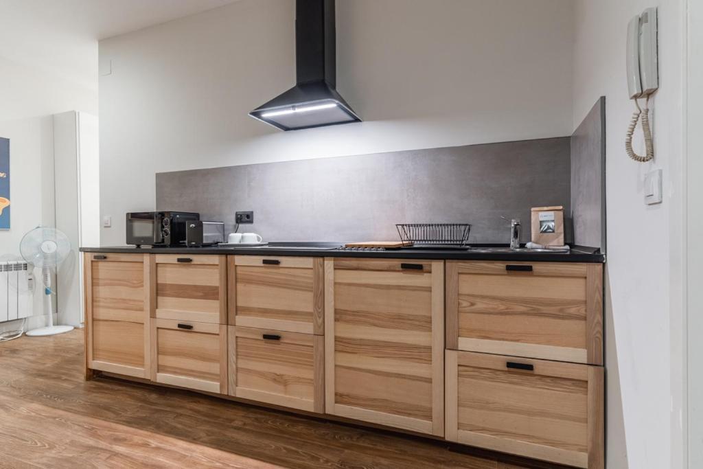 Apartamento Cozy Renovated -1bd 1bath -anton Martin *